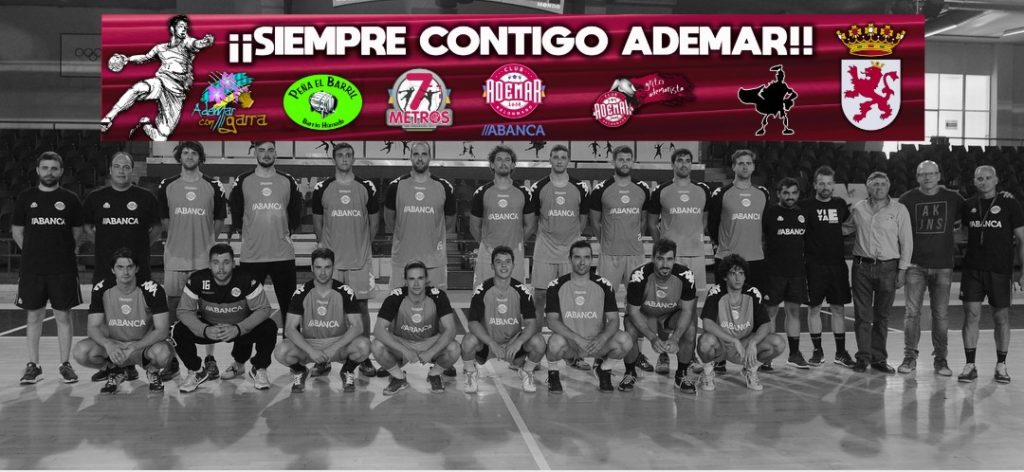 Las bufandas de las peñas de Ademar