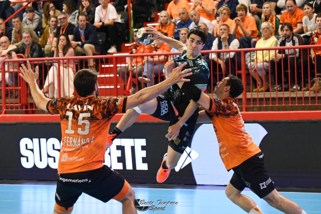 El Abanca Ademar se hunde en Torrelavega con un parcial que lo dice todo (40-33)