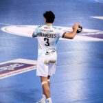 Miñambres salva el honor: el Ademar empata sobre la bocina ante el Logroño (32-32)